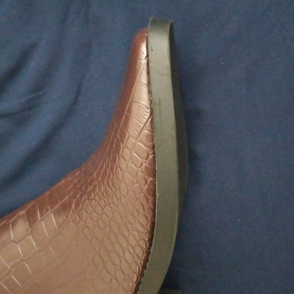 Women's Faux Crocodile Knee High Riding Boots Size 8 - Picture 3 of 7